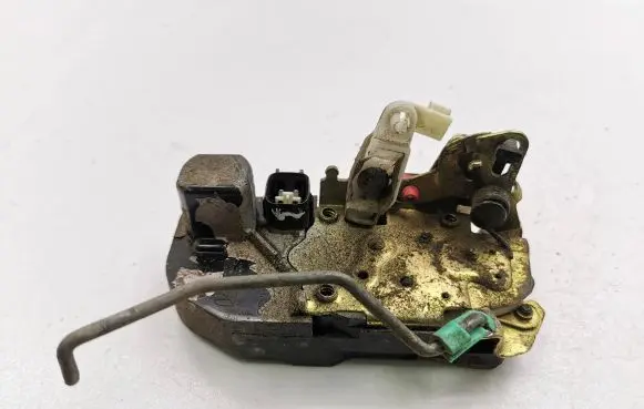 Chrysler 300 - 300C Rear door lock