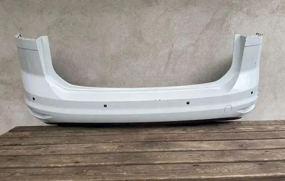 Volkswagen Touran III Rear bumper 5TA807421AB