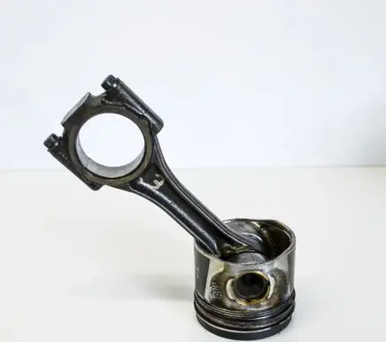 Volkswagen PASSAT B5 Piston 038GDE174MAO