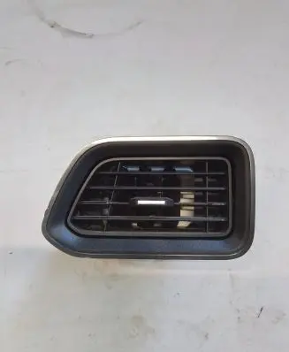 Renault Master III Dashboard air vent grill cover trim 687518035R