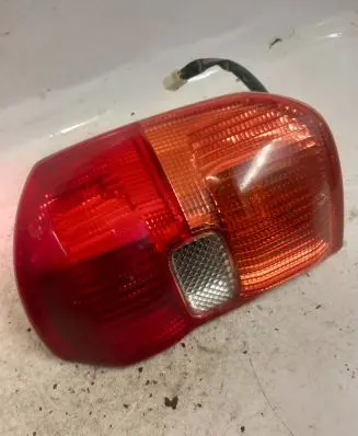 Toyota RAV 4 (XA20) Rear/tail lights T56R