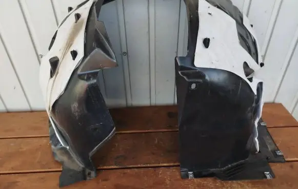 Peugeot 2008 II Front arch 9831258580