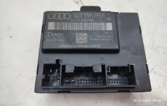 Audi Q7 4L Door central lock control unit/module 4L0959795B