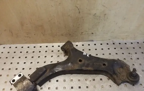 Opel Antara Front lower control arm/wishbone 96819162