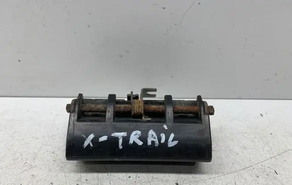 Nissan X-Trail T30 Tailgate/trunk/boot exterior handle 