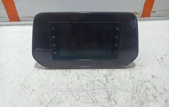 Suzuki SX4 S-Cross Radio/CD/DVD/GPS head unit 3A10263T30