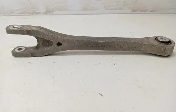 Mercedes-Benz C AMG W205 Rear upper control arm/wishbone A2053529900
