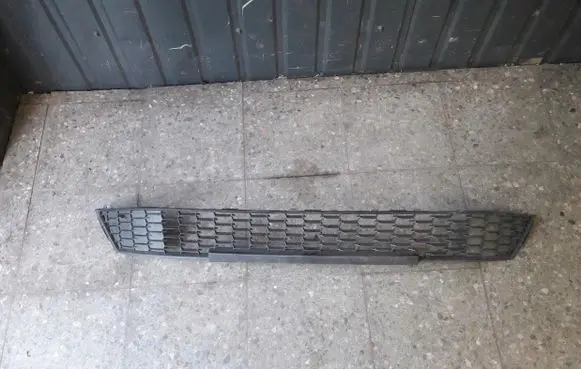 Skoda Fabia Mk4 (6VA) Front bumper lower grill 6VA853677