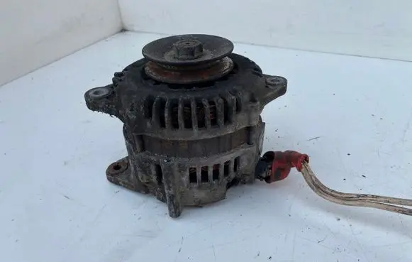Nissan Almera N16 Generator/alternator 23100BN300