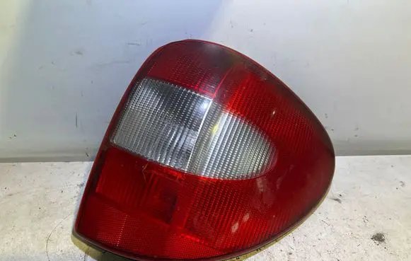 Chrysler Voyager Rear/tail lights 153672