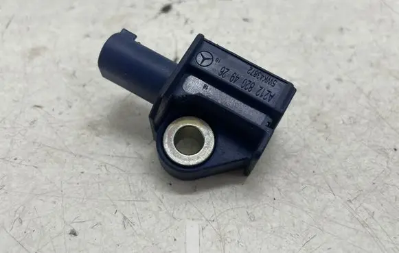 Mercedes-Benz E W212 Airbag deployment crash/impact sensor A2128204926