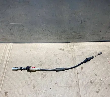 Mercedes-Benz E W210 Throttle cable 2103002330