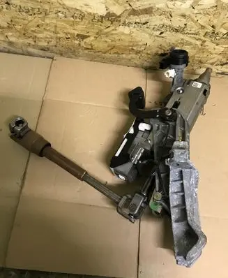 Mazda 3 II Steering wheel axle BBP860371