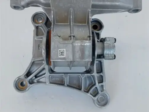 Porsche 718 Cayman 982 982c Engine mounting bracket 9A237514680