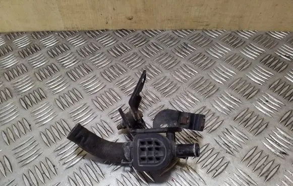 Toyota Avensis Verso Other engine bay part