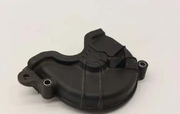 Volkswagen Golf VII Timing belt guard (cover) 04C109121C