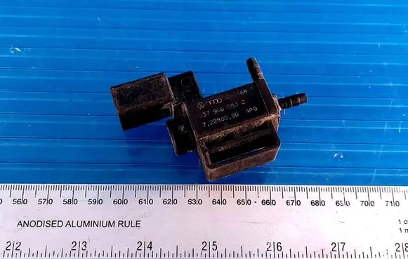 Audi A6 S6 C6 4F Valve vacuum 037906283