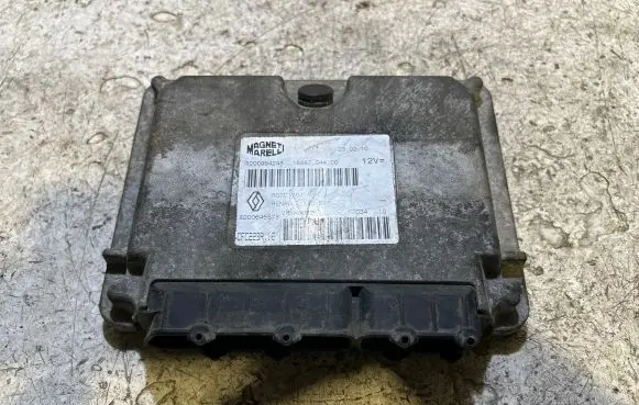 Renault Trafic II (X83) Gearbox control unit/module 8200994248 8200645578 RG7C1704