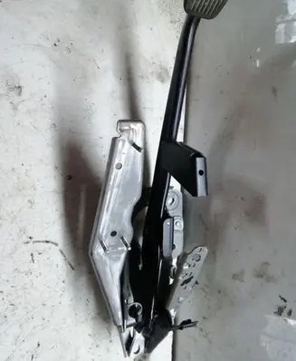 Ford C-MAX I Brake pedal 3M512467CP BQ6FA