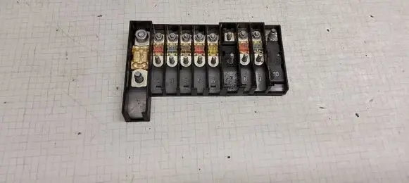 Volkswagen Transporter - Caravelle T5 Fuse module 7H6970187FK