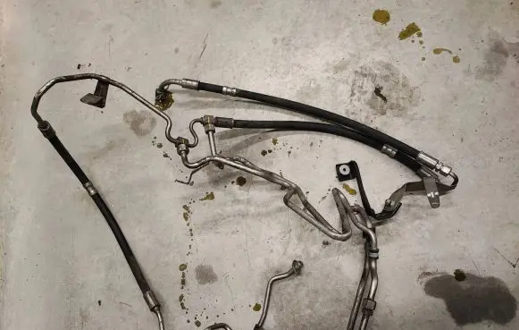 BMW 5 F10 F11 Power steering hose/pipe/line 6795131 6853946