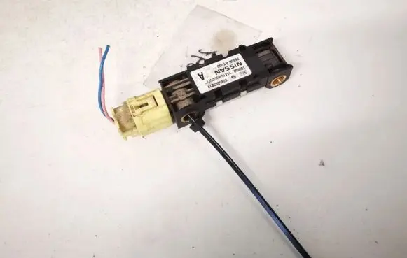 Nissan Primera Airbag deployment crash/impact sensor 98830ay000