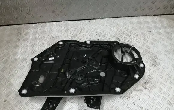 Front window lifting mechanism without motor