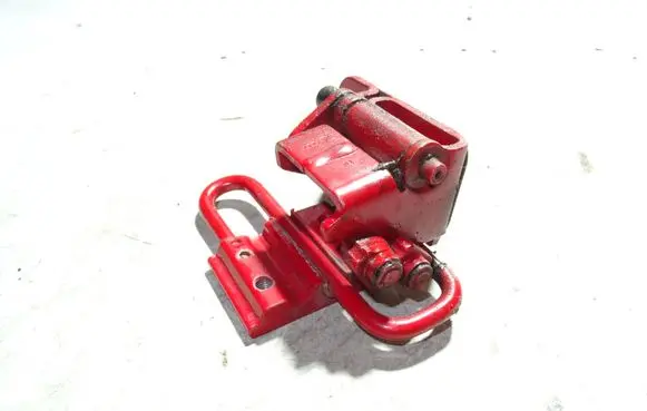 Audi A4 S4 B7 8E 8H Rear door lower hinge