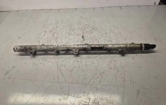 Opel Omega B2 Fuel main line pipe 0445216002
