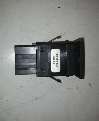 Volkswagen Transporter - Caravelle T5 Windscreen/window heater switch 7E0959621