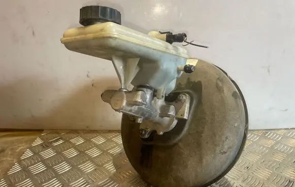 Opel Vivaro Brake booster 8200003516
