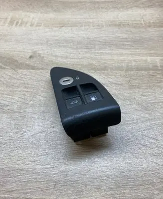 Volkswagen PASSAT B5.5 Tailgate opening switch 1J0959833A 1J0959831A