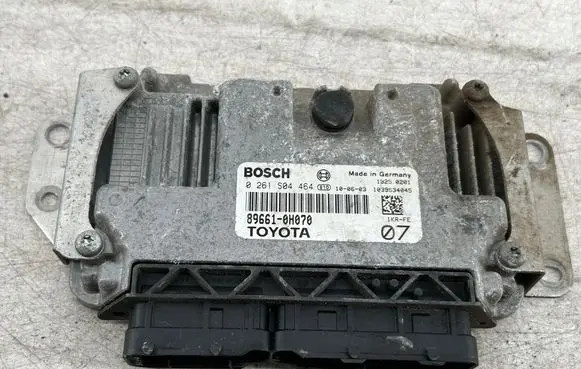 Citroen C1 Engine control unit/module 0261S04464 896610H070 1039S34045