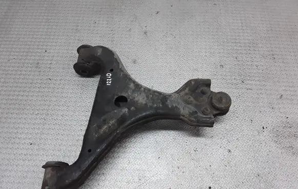 Mercedes-Benz Vito Viano W639 Front lower control arm/wishbone