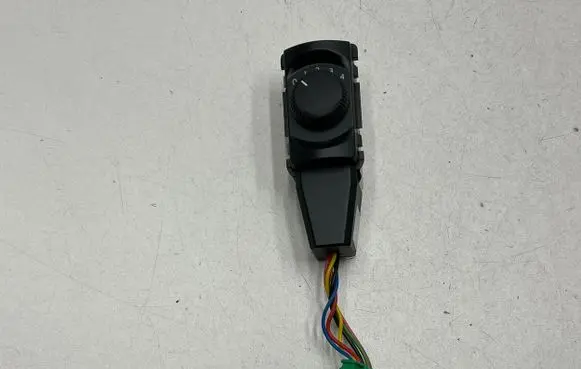 Other switches/knobs/shifts
