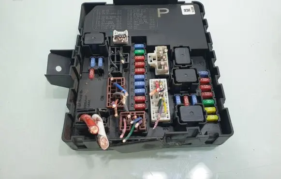 Nissan Navara D40 Comfort/convenience module
