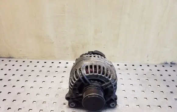 Skoda Fabia Mk2 (5J) Generator/alternator 028903028E