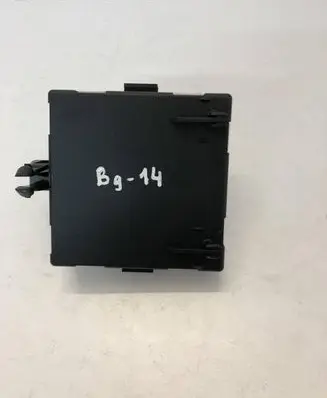 Mercedes-Benz C W205 Door control unit/module A2059004221 A2059010207