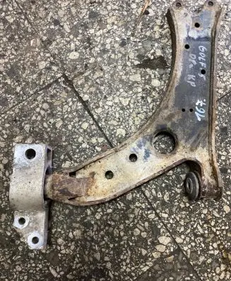 Volkswagen Golf V Front lower control arm/wishbone