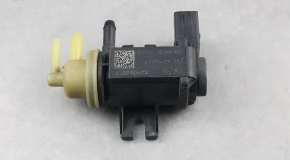 Audi Q3 8U Turbo solenoid valve 1K0906627B