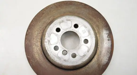BMW 5 G30 G31 Front brake disc 6860909
