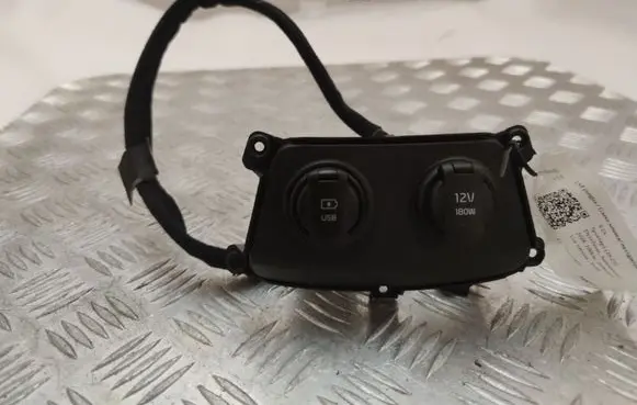 USB socket connector