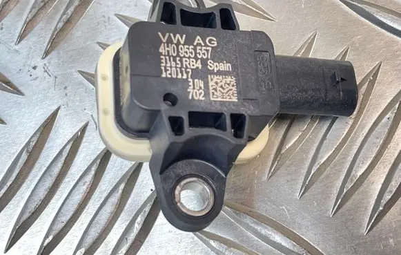 Audi A6 S6 C7 4G Airbag deployment crash/impact sensor 4H0955557