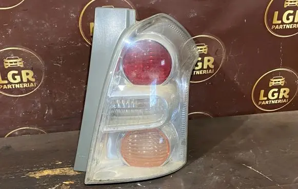 Toyota Corolla Verso AR10 Rear/tail lights 815510F06000