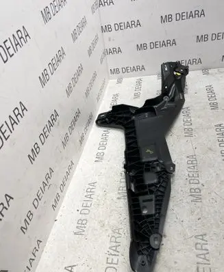 Tesla Model S Bumper support mounting bracket corner 100927200F