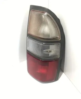 Toyota Land Cruiser (HDJ90) Rear/tail lights E139016 6054