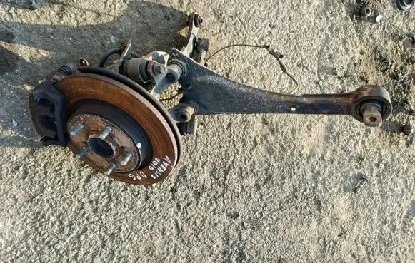 Toyota Avensis T270 Rear wheel hub