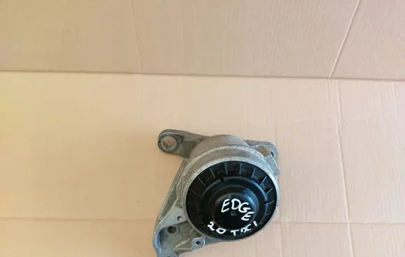 Ford Edge II Engine mounting bracket
