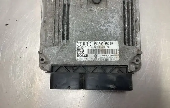 Audi A3 S3 8P Engine control unit/module 0261S02186 0261S02187 1039S12497
