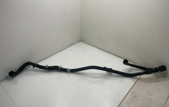 Land Rover Range Rover Sport L461 Engine coolant pipe/hose R8E28D262BB R8E28D262
